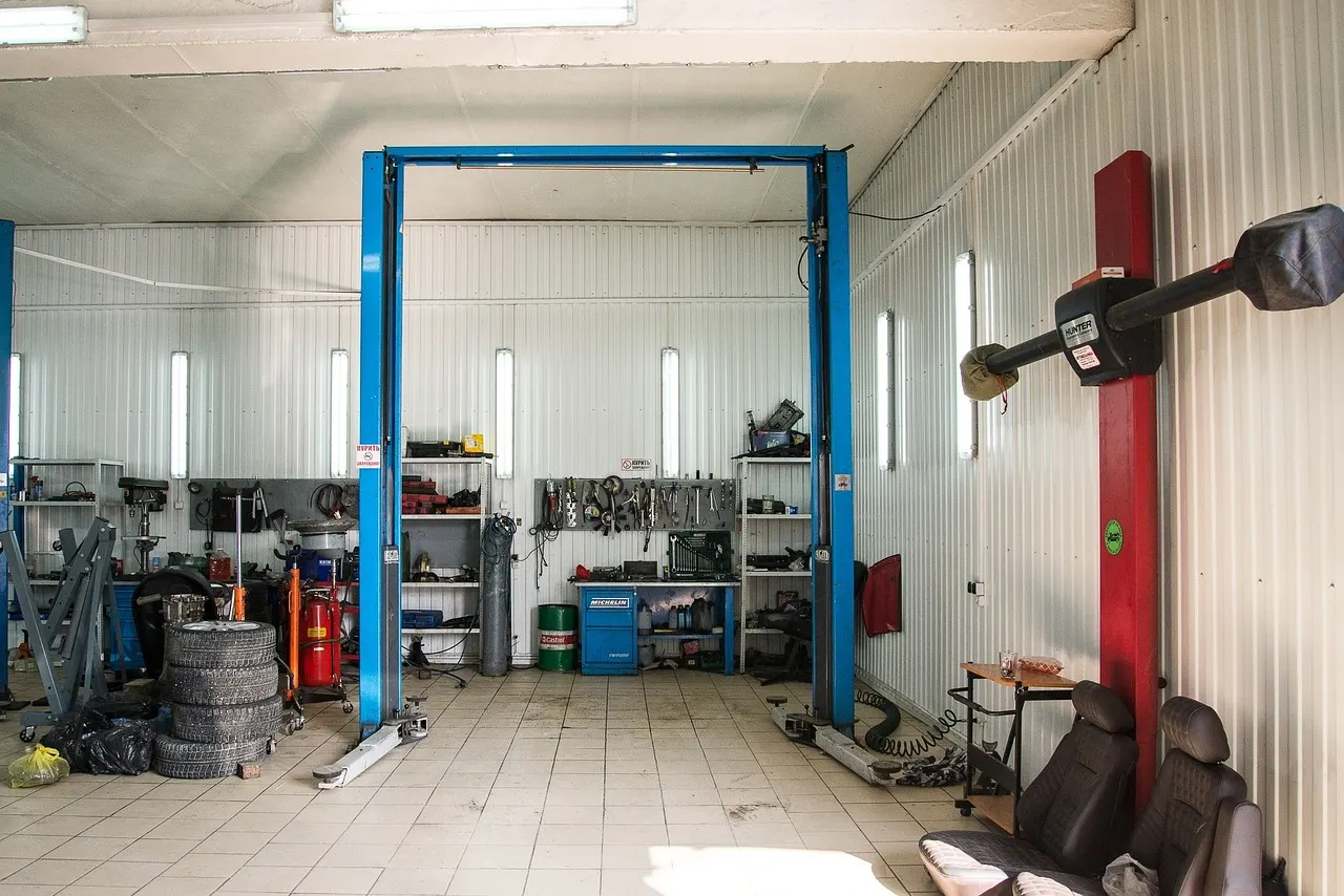 Repair workshop with vehicle lift